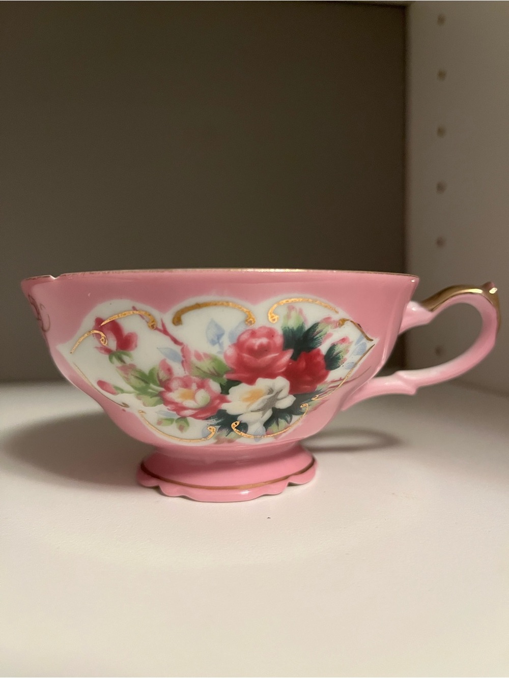 Vintage Japanese Export Crown M China Tea Cup, Pink/ Floral with gold trim. - Picture 7 of 7